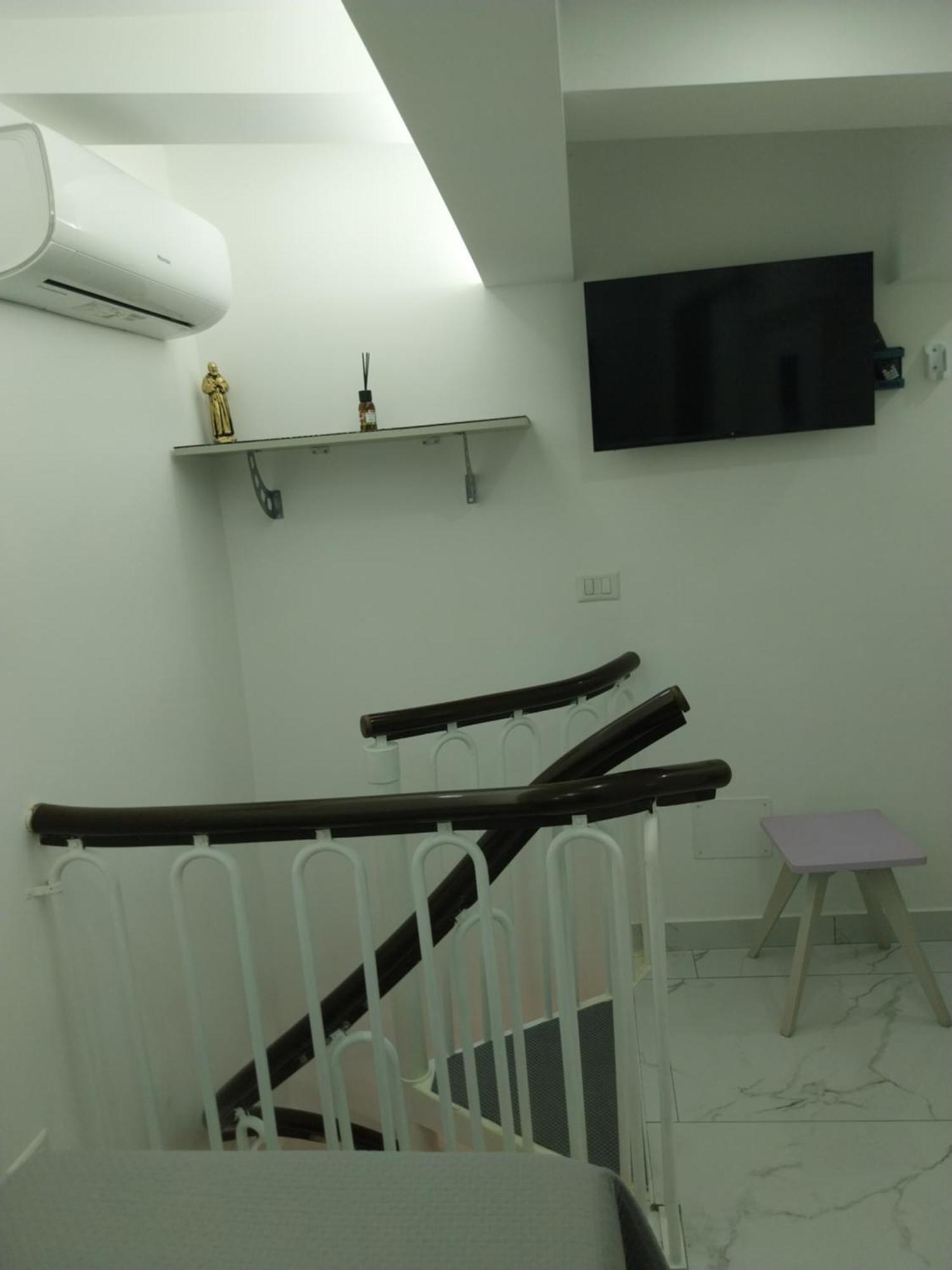 那不勒斯Piccola House别墅 外观 照片